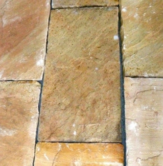 Pavimento giallo misto in Quarzite a spacco